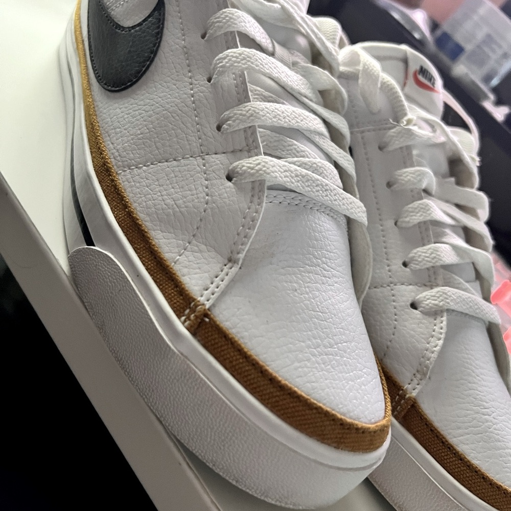 Nike Men's Legacy 10.5